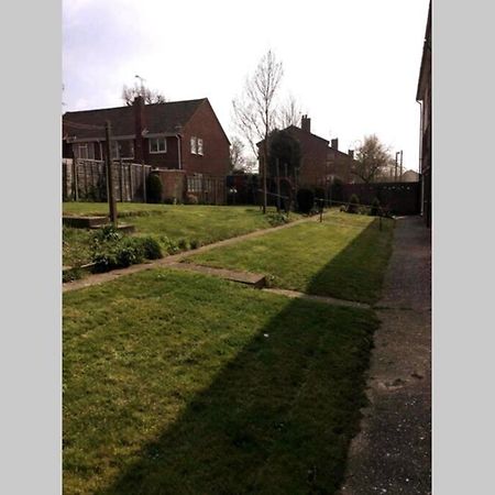 비숍스토포드 Spacious Ground Floor Studio Flat - Easy Access To Stansted Airport, London And Cambridge 아파트 외부 사진